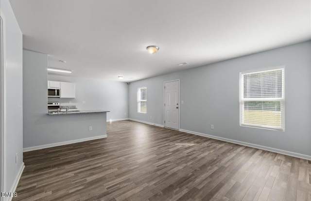 394 E Waycliff Road Gallery 3