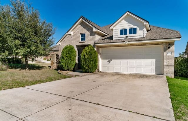 25062 El Well Point - 25062 Elwell Pt, Cross Mountain, TX 78255