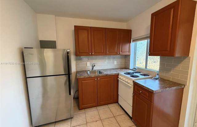 340 SW 18th Rd photos photos