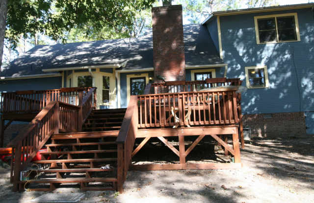 LAKE SHORES Gallery 3