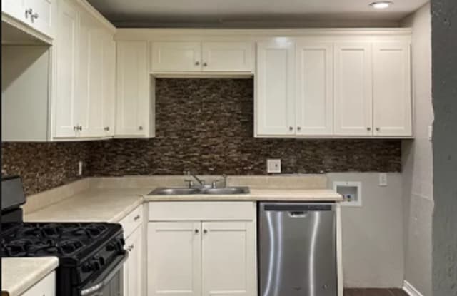 903 Ryan Circle - 903 Ryan Circle, Dallas, TX 75224