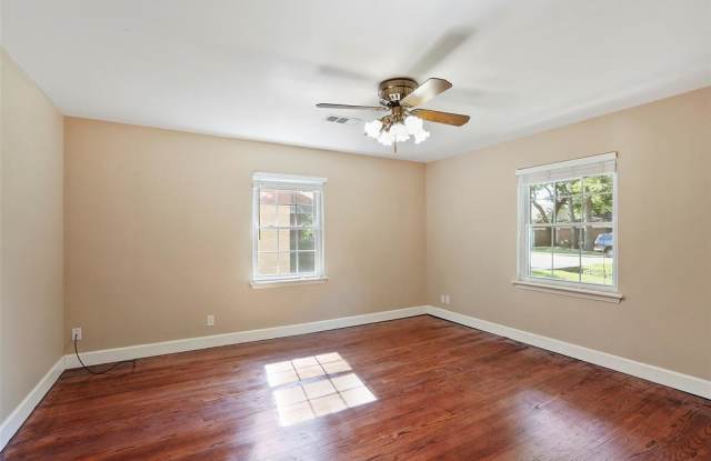 10038 Haddington Drive Gallery 4