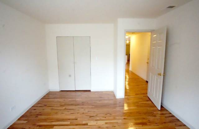 1311 West Leland Avenue photos photos