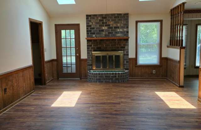 407 Indian Drive Gallery 3