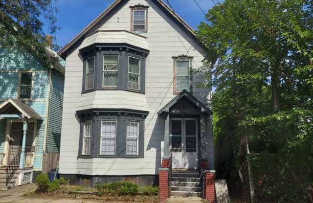159 Front St (Schenectady) Gallery 1