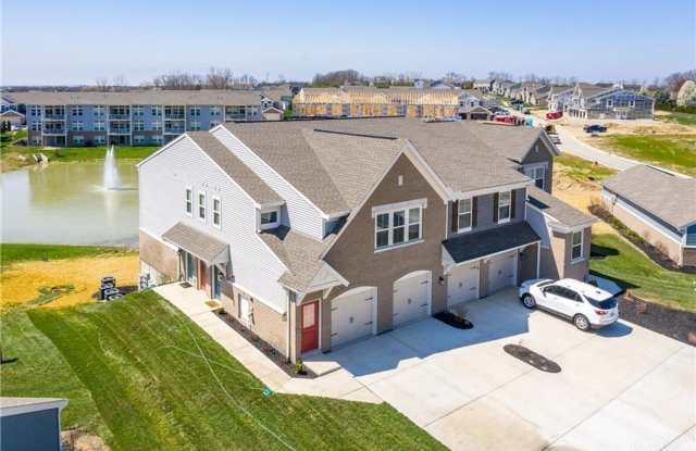 Beautiful 2 bedroom condo near Austin Landing! - 61 Old Pond Road, Springboro, OH 45066