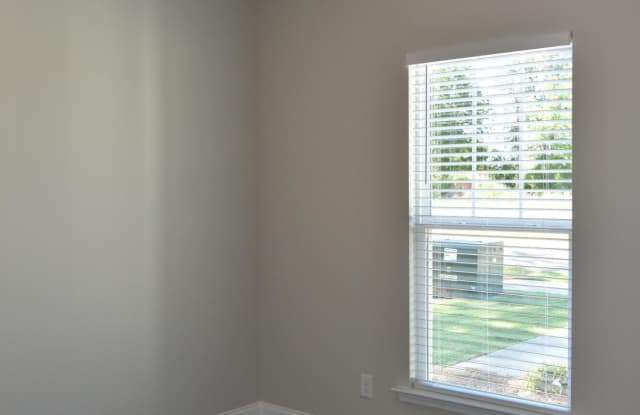 543 Hardy Point Gallery 4