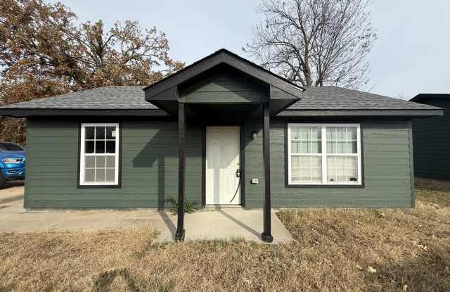 730 West 14th Street photos photos