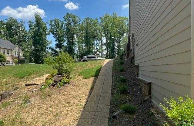 1471 Cliff View Terrace Gallery 2