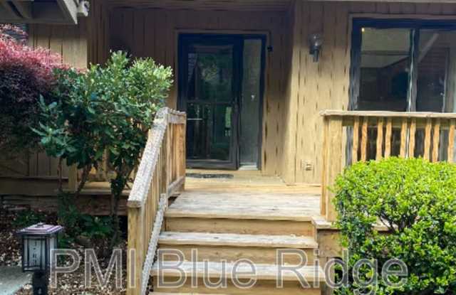 1103 Red Oak Drive photos photos