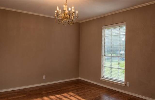 218 Stone Canyon Drive Gallery 4