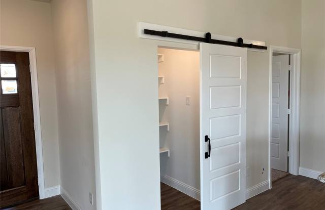 4205 Baccarat Lane Gallery 3
