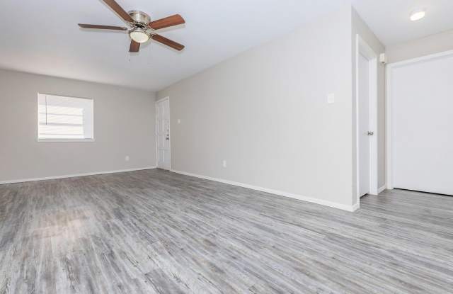 Westlake Apartments photos photos