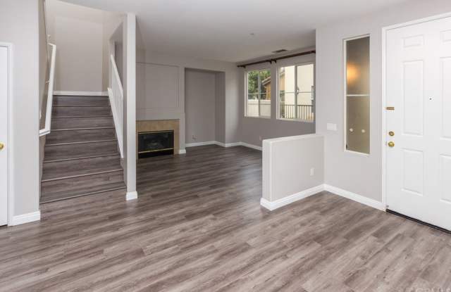 14 Willowdale Gallery 2