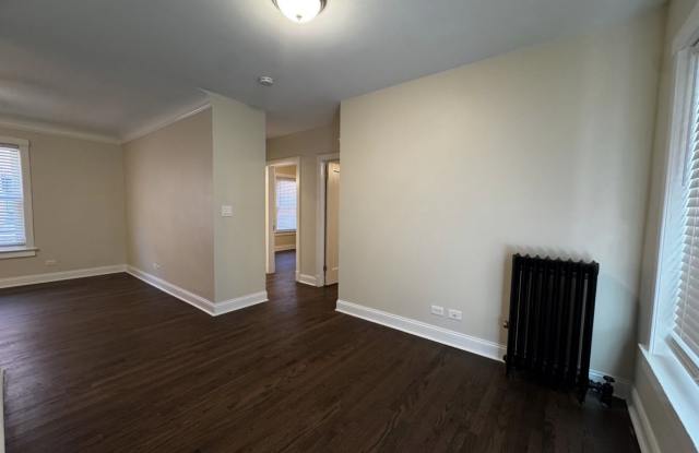 1381 W Greenleaf Ave Gallery 2