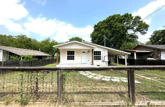 Single Story, Tesla Battery Powered Soler System, 3 Bedrooms 1 Bathroom Home for Rent in Central Austin! photos photos
