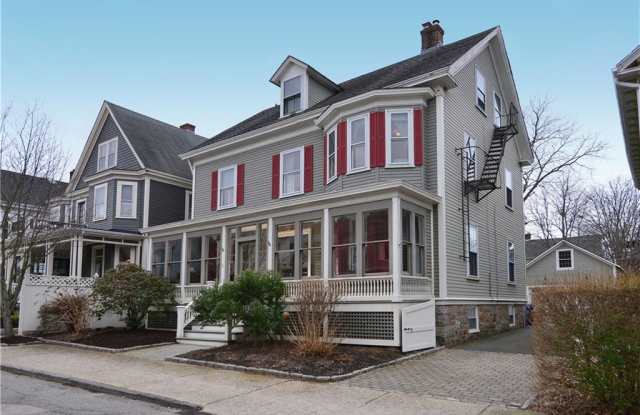 9 Everett Street - 9 Everett Street, Newport, RI 02840