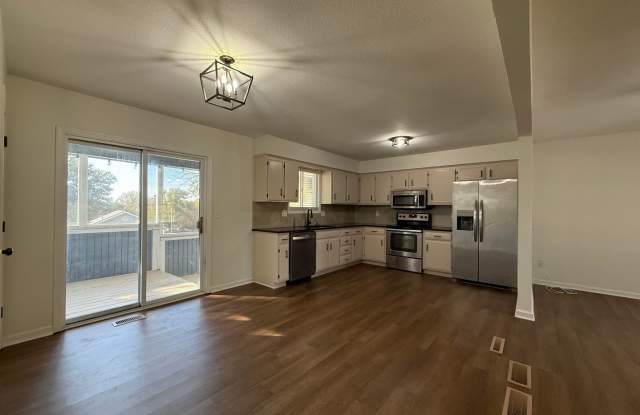 Beautifully Remodeled 3 Bedroom, 2 Bathroom Kansas City Home with Finished Basement, Fenced Backyard & 2-Car Garage! Gallery 3