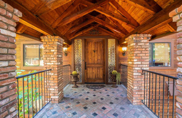 Stunning LAKEFRONT 6BR House in Lake Arrowhead photos photos Stunning LAKEFRONT 6BR House in Lake Arrowhead photos photos