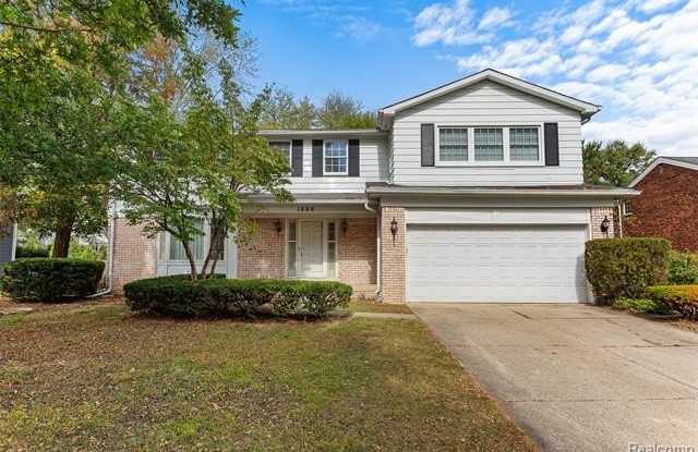 1880 PELICAN Court photos photos