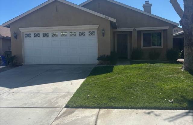 Awesome Property - 12067 GoldOak Court, Victorville, CA 92392