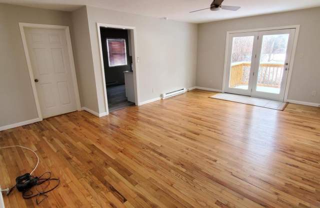 116 Clamsteam Road Gallery 2
