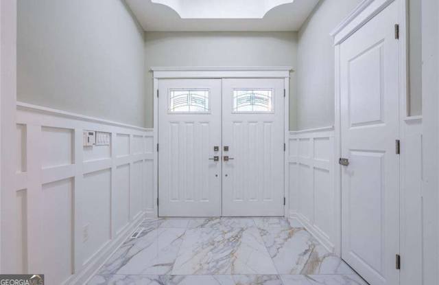 3924 Ashford Dunwood Road NE Gallery 4