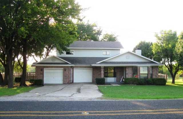 1003 N Oak Street N photos photos