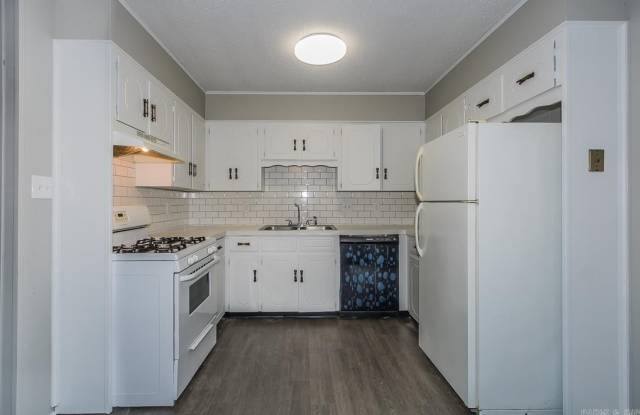 202 Cherrie Avenue - 202 Cherrie Avenue, Sherwood, AR 72120