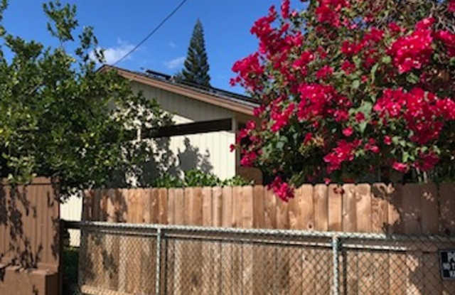 Unfurnished 1 bd. 1 bath cottage. Available 12/1/2025 photos photos Unfurnished 1 bd. 1 bath cottage. Available 12/1/2025 photos photos