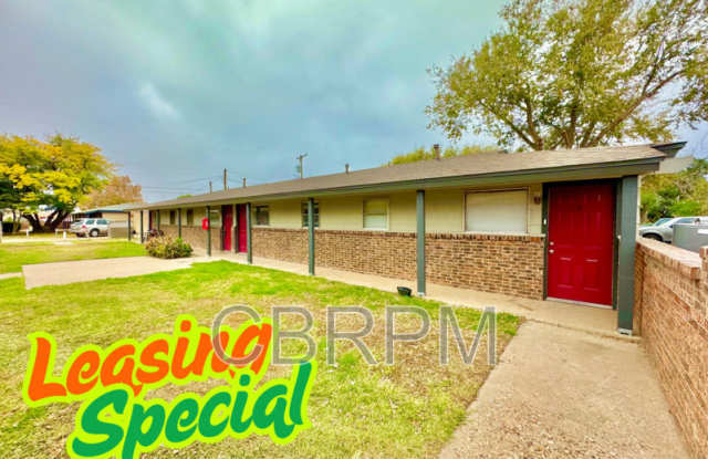 1103 52nd St - 1103 52nd Street, Lubbock, TX 79412