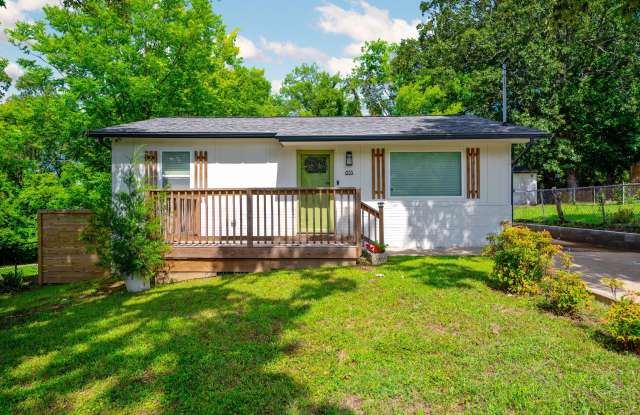 855 N Chamberlain Avenue photos photos