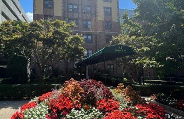 42 Barker Ave - 42 Barker Avenue, White Plains, NY 10601 42 Barker Ave - 42 Barker Avenue, White Plains, NY 10601