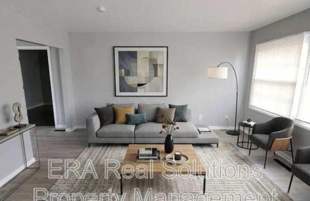 2906 Woodgrove Drive Gallery 3