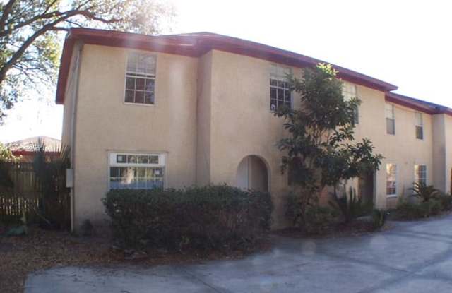 1135 Caliente Dr - 2 Gallery 3