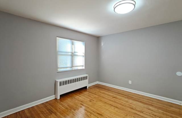 121 Forest Ave Gallery 1