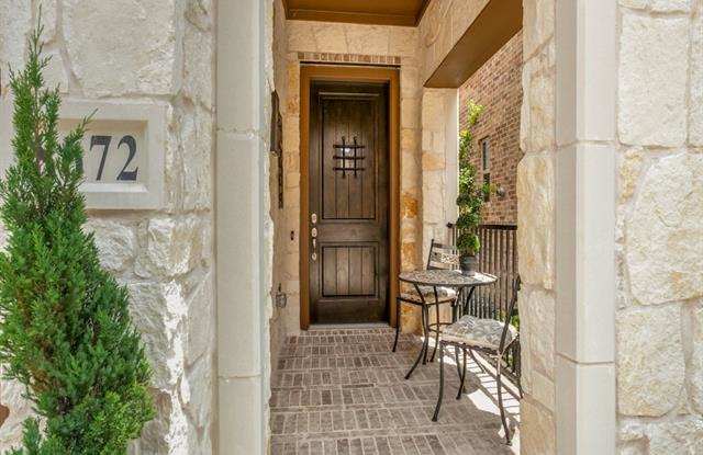 8672 Thorbrush Place Gallery 3