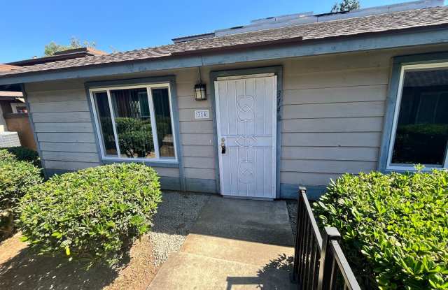 3 bedroom - 1.5 bathroom single level photos photos