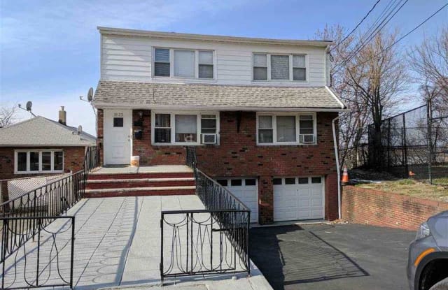 1025 COLUMBIA AVE - 1025 Columbia Avenue, North Bergen, NJ 07047