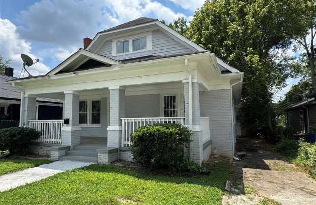 1462 Lucile Avenue SW Gallery 2