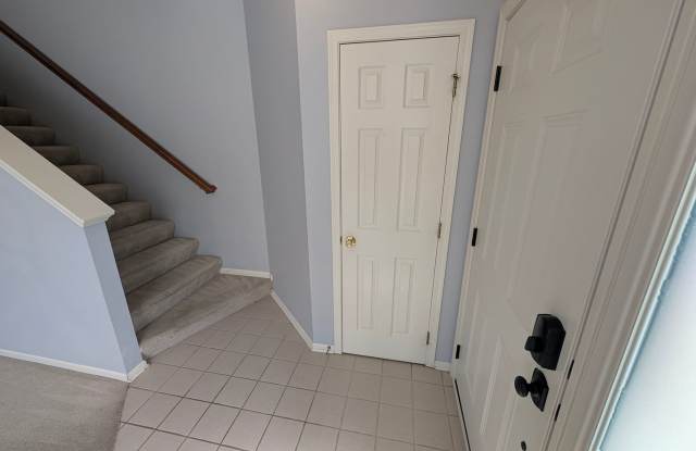 Lovely 4-bed/3.5-bath in Two Springs with Quiet Back Yard. Gallery 3