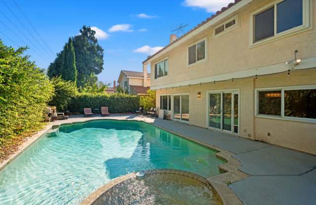 16336 Elmont Avenue photos photos