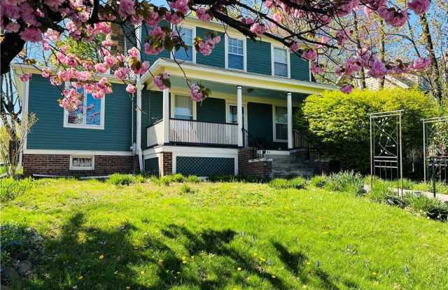 194 N Midland Avenue photos photos