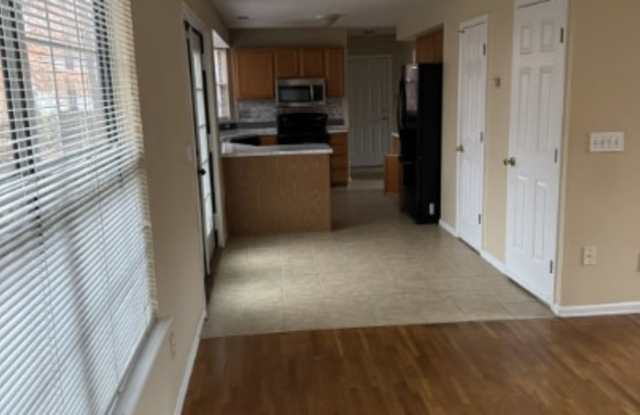 7403 Sarnia Place Gallery 4