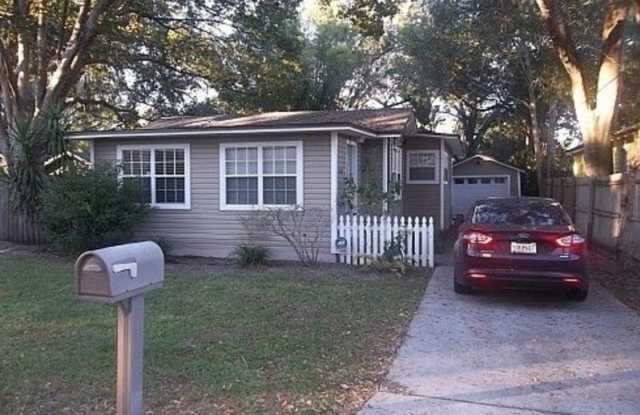 1311 E. PINELOCH AVE - 1311 Pineloch Avenue, Orlando, FL 32806
