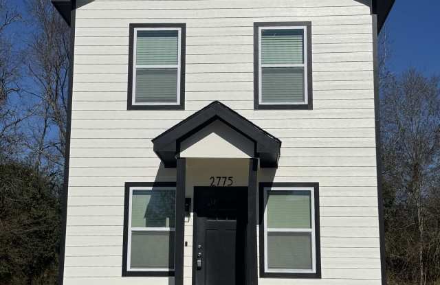 2775 Village Green Lane photos photos