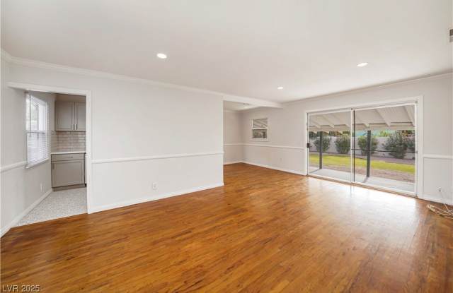 1044 Hassett Avenue - 1044 East Hassett Avenue, Las Vegas, NV 89104 1044 Hassett Avenue - 1044 East Hassett Avenue, Las Vegas, NV 89104