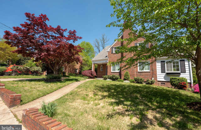 1207 W BRADDOCK ROAD - 1207 West Braddock Road, Alexandria, VA 22302