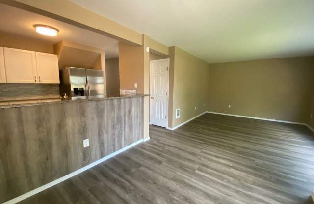 7151 SW Sagert Street #104 Gallery 3