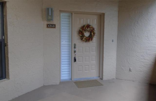 1249 LAKE WILLISARA Circle Gallery 2